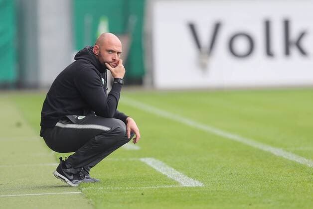 Cheftrainer Stephan Lerch (VfL Wolfsburg)