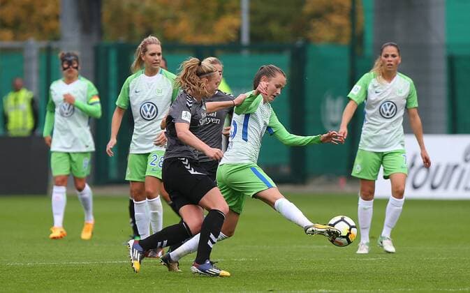 VfL vs Jena , Frauen Wolfsburg, Deutschland. 24.09.2017, FUßBALL - VfL Wolfsburg vs FF USV Jena, 1. Allianz Frauen Bundesliga, Saison 2017-18. Bild zeigt: Caroline Graham Hansen (VfL Wolfsburg) Wolfsburg