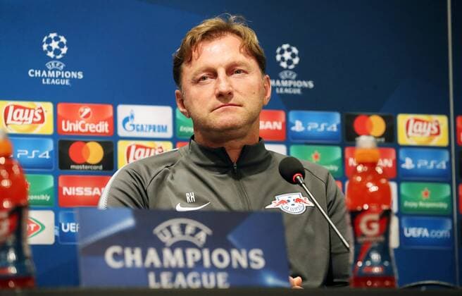 RB Leipzig - Pressekonferenz Fussball Champions League Istanbul, 25.09.2017, Vodafone Park, Fussball, UEFA Champions League, Gruppe G, 2.Spieltag , Besiktas Istanbul vs. RB Leipzig , Pressekonferenz am Vortag des Spieles. , Im Bild; Trainer Ralph Hasenhüttl Hasenhuettl, RB Leipzig ,
