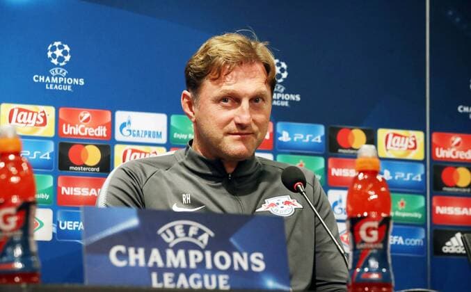 RB Leipzig - Pressekonferenz Fussball Champions League Istanbul, 25.09.2017, Vodafone Park, Fussball, UEFA Champions League, Gruppe G, 2.Spieltag , Besiktas Istanbul vs. RB Leipzig , Pressekonferenz am Vortag des Spieles. , Im Bild; Trainer Ralph Hasenhüttl Hasenhuettl, RB Leipzig ,