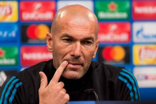 Dortmund, Germany, 25.09.2017, UEFA Champions League Pressekonferenz, Real Madrid, Trainer Zinedine Zidane (Real) gestikuliert ( DeFodi001