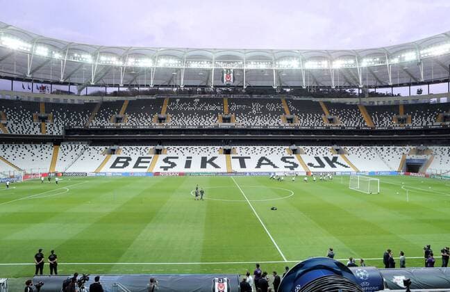 RB Leipzig - Training Fussball Champions League Istanbul, 25.09.2017, Vodafone Park, Fussball, UEFA Champions League, Gruppe G, 2.Spieltag , Besiktas Istanbul vs. RB Leipzig , Training am Vortag des Spieles. , Im Bild; RB Leipzig - Taining vor Stadionkulisse. ,