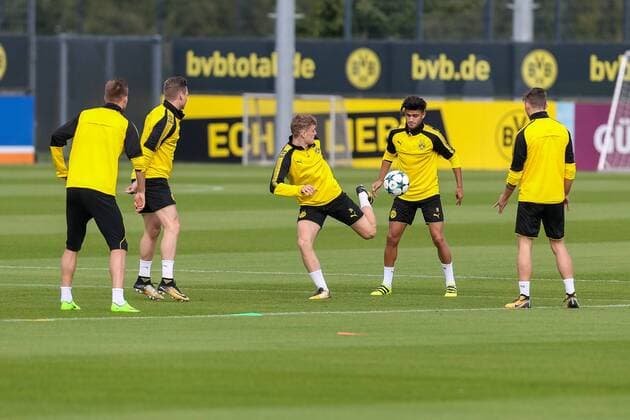 Dortmund, Germany, Training BV Borussia Dortmund, BVB, Jacob Bruun Larsen (BVB) in Aktion ( DeFodi507