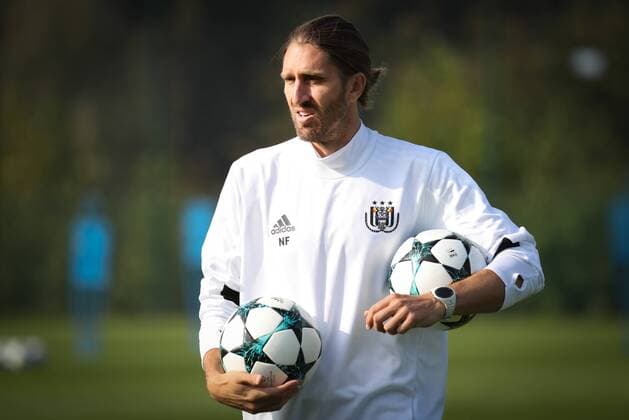 Anderlecht s interim head coach Nicolas Frutos pictured during a training session of Belgian soccer team RSC Anderlecht, Tuesday 26 September 2017 in Brussels. Tomorrow Anderlecht is playing a game in the group stage (Group B) of the UEFA Champions League competition against Celtic Glasgow FC (Scotland). VIRGINIExLEFOUR  x05172856x