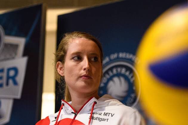 26.09.2017, Crowne Plaza Schweizerhof, Hannover Volleyball, Supercup, Pressekonferenz Deborah van Daelen (Allianz MTV Stuttgart)