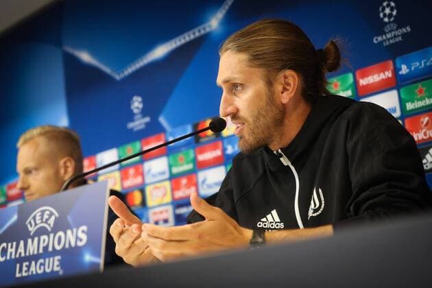 Anderlecht s interim head coach Nicolas Frutos pictured during a press conference PK Pressekonferenz of Belgian soccer team RSC Anderlecht, Tuesday 26 September 2017 in Brussels. Tomorrow Anderlecht is playing a game in the group stage (Group B) of the UEFA Champions League competition against Celtic Glasgow FC. VIRGINIExLEFOUR  x05172925x