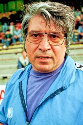 Aus DFB Pokal Saison 1993 1994 . R. VfL Osnabrück (Weiss) gegen Hannover 96 0:4 am 04.08.1993. Im Foto: VfL Osnabrück Trainer Werner Biskup