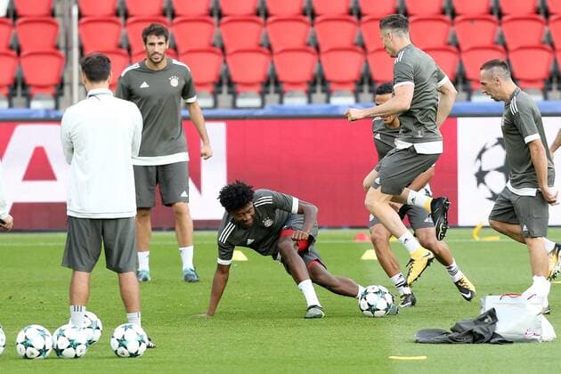 David Alaba (FC Bayern Muenchen 27) Robert Lewandowski (FC Bayern Muenchen 9), Training, Paris Saint-Germain vs. FC Bayern Muenchen, Champions League, Fussball, 26.09.2017, Paris Copyright: xLanger Eibner-Pressefotox EP_HLR