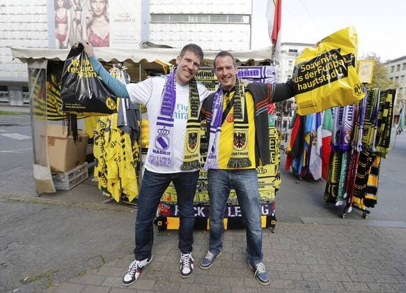 Bilder des Tages - SPORT Ambiente antes del partido de Liga de Campeones entre el Borussia Dortmund y el Real Madrid. Atmosphere before the Champions League match between Borussia Dortmund and Real Madrid. 