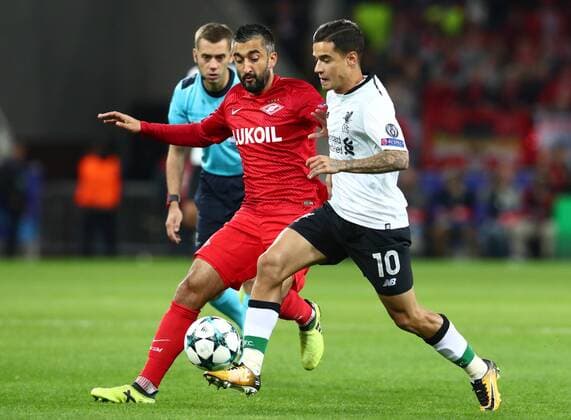 MOSCOW, RUSSIA - SEPTEMBER 26, 2017: Spartak Moscow s Alexander Samedov (L) and Liverpool FC s Philippe Coutinho fight for the ball in their 2017 18 UEFA Champions League Group E Round 2 football match at Otkrytie Arena Stadium. Stanislav Krasilnikov TASS  TS061FB2
