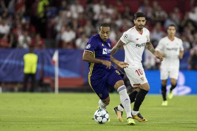Fußball, CL, FC Sevilla - NK Maribor September 26, 2017 - Seville, Spain - Marcos Tavares of Maribor (C ) in action during the UEFA Champions League Group E soccer match between Sevilla FC and NK Maribor at Estadio Ramon Sanchez Pizjuan Soccer 2017 - Sevilla FC vs NK Maribor - ZUMAa142 20170926_zap_a142_003 Copyright: xDanielxGonzalezxAcunax