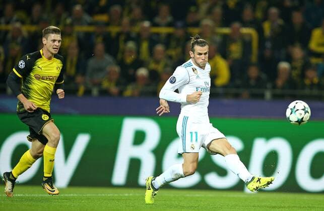 26.09.2017, Fussball UEFA Champions League 2017 2018, Gruppenphase, 2.Spieltag, Borussia Dortmund - Real Madrid, im Signal-Iduna-Park Dortmund. Tor zum 0:1 , v.l. Lukasz Piszczek (Dortmund) gegen Torschütze Gareth Bale (Real Madrid) 