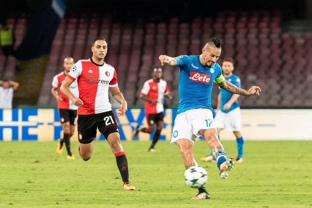 (L-R) Sofyan Amrabat of Feyenoord, Marek Hamsik of SSC Napoli during the UEFA Champions League group F match between SSC Napoli and Feyenoord Rotterdam on September 26, 2017 at the Stadio San Paolo in Naples, Italy UEFA Champions League 2017 2018 xVIxVIxImagesx xGerritxvanxKeulenxIVx 8863338