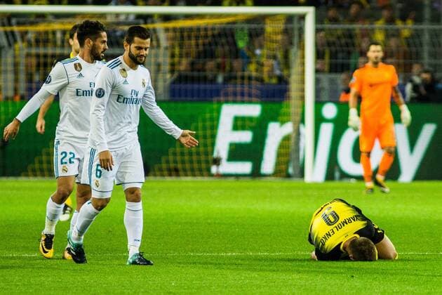 GER, UEFA CL, Borussia Dortmund (GER) vs Real Madrid (ESP) 26.09.2017, Signal Iduna Park, Dortmund, GER, UEFA CL, Borussia Dortmund (GER) vs Real Madrid (ESP), im Bild picture shows Nacho Fernandez (Real Madrid 6) foult Andrey Yarmolenko (Borussia Dortmund 9), nordphotox xRauch nph00251