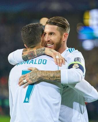 Bilder des Tages - SPORT r Cristiano RONALDO, Real Madrid 7 Torjubel, Jubel nach dem Tor zum 0-2 mit Sergio RAMOS, Real Madrid 4 BORUSSIA DORTMUND - REAL MADRID Gruppenphase Hinspiel, Fussball UEFA Champions League, Dortmund, 26.09.2017 CL Saison 2017 2018, BVB,