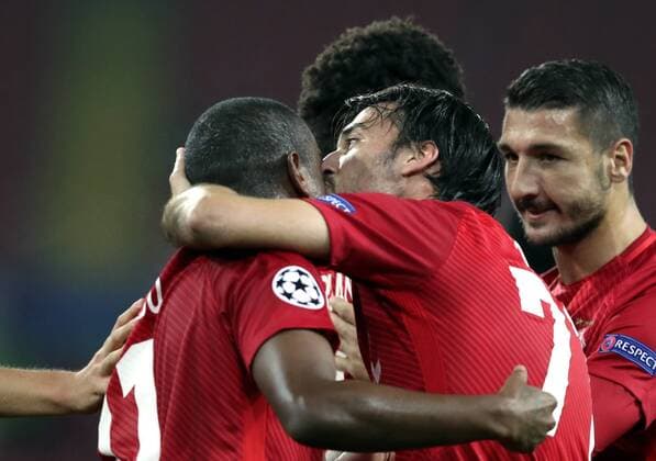 FuÃŸball, CL, Spartak Moskau - FC Liverpool MOSCOW, RUSSIA - SEPTEMBER 26, 2017: Spartak Moscow s Fernando (L) celebrates scoring in the 2017 18 UEFA Champions League Group E Round 2 football match against Liverpool at Otkrytie Arena Stadium. Artyom Korotayev TASS  TS061FF7