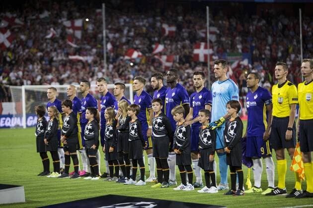 Fußball, CL, FC Sevilla - NK Maribor September 26, 2017 - Seville, Spain - Lineup of Maribor before the UEFA Champions League Group E soccer match between Sevilla FC and NK Maribor at Estadio Ramon Sanchez Pizjuan Soccer 2017 - Sevilla FC vs NK Maribor - ZUMAa142 20170926_zap_a142_013 Copyright: xDanielxGonzalezxAcunax