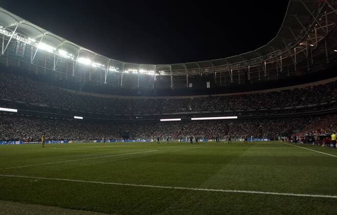 Fußball, CL, Besiktas Istanbul - RB Leipzig, Ausfall Flutlichtanlage Fußball, CL, Besiktas Istanbul - RB Leipzig, Ausfall Flutlichtanlage Besiktas Vodafone Park lights went out during Besiktas vs. Leipzig UEFA Champions League game at Vodafone Park, Istanbul, September 26th, 2017. (Tolga Adanali - Depo Photos)  15811290