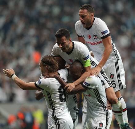 Besiktas players celebrates for Ryan Babel s goal during the UEFA Champions League Group G match between Besiktas and RB Leipzig at Vodafone Park in Istanbul , Turkey on September 26 , 2017 . 