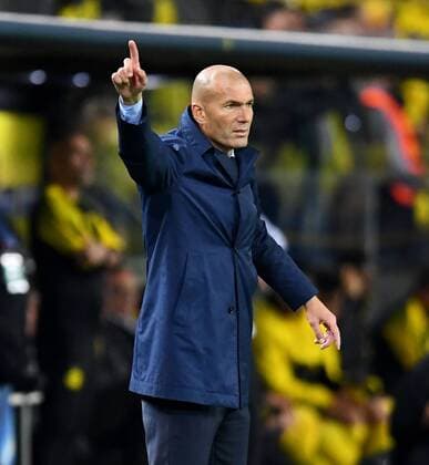 26.09.2017, xfux, Fussball Champions League, Borussia Dortmund - Real Madrid, emspor, v.l. Trainer Zinedine Zidane (Real Madrid) gibt Anweisungen, gestikuliert, mit den Armen gestikulieren gives instructions, gesticulate, gesticolando. Dortmund