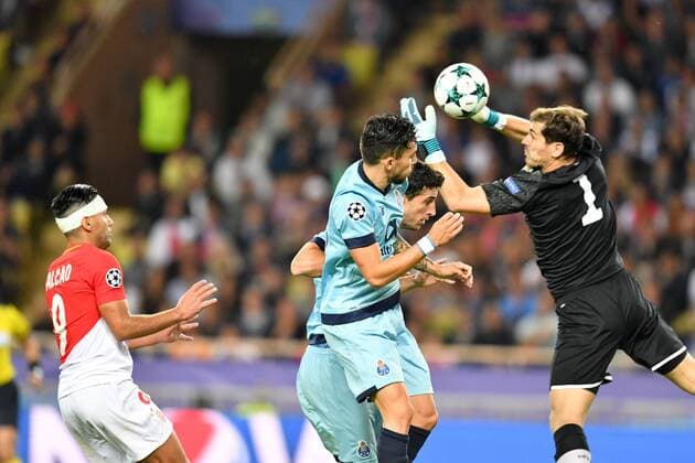 Fußball, CL, AS Monaco - FC Porto 09 RADAMEL FALCAO mon 01 Iker Casillas por FOOTBALL Monaco vs Porto Ligue des Champions 26 09 2017 FEP Panoramic 