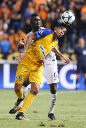 (170927) -- ISTANBUL, NICOSIA. 27, 2017 -- Apoel s Igor de Camargo (front) vies for the ball during the Champions League Group H game between Apoel Nicosia and Tottenham Hotspur at GSP Stadium in Nicosia, Cyprus, Sept. 26, 2017. Tottenham won the match 3-0.) (SP)CYPRUS-NICOSIA-SOCCER-UEFA CHAMPIONS LEAGUE SakisxSavvides 