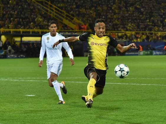 26.09.2017, Fussball Champions League, Saison 2017 2018, Vorrunde, 2. Spieltag, Borussia Dortmund - Real Madrid 1:3, Pierre Emerick Aubameyang (Borussia Dortmund), re. Team2