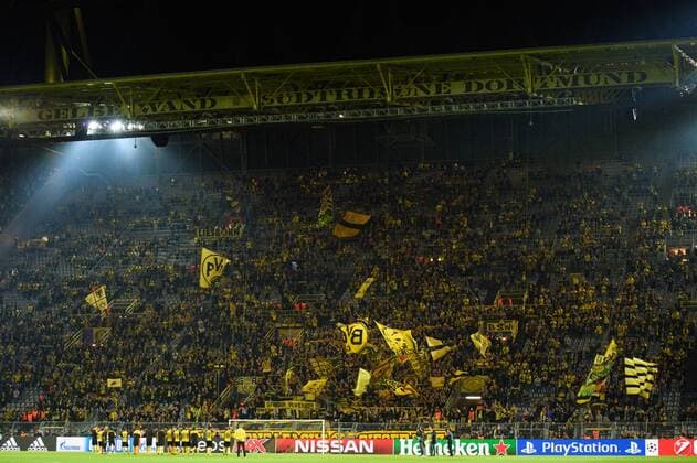 GER, UEFA CL, Borussia Dortmund (GER) vs Real Madrid (ESP) 26.09.2017, Signal Iduna Park, Dortmund, Group stage, Gruppe H, GER, UEFA CL, Borussia Dortmund (GER) vs Real Madrid (ESP), im Bild Dortmund nach Niederlage viele leere Plaetze auf Suedtribuene nordphotox xKurth nph00016