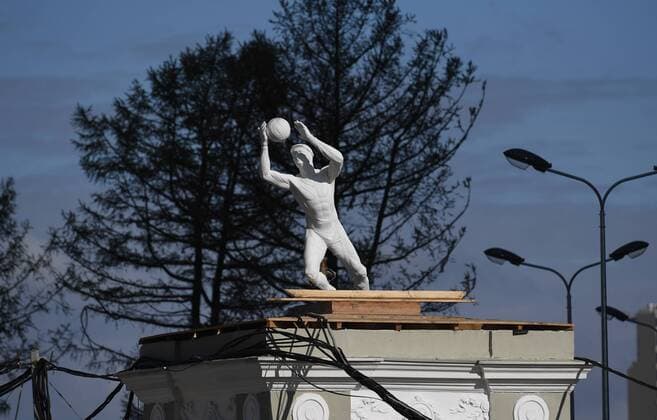 YEKATERINBURG, RUSSIA - SEPTEMBER 27, 2017: A sculpture of a goalkeeper at Central Stadium that is to be renamed Yekaterinburg Arena Stadium for the 2018 FIFA World Cup WM Weltmeisterschaft Fussball Donat Sorokin TASS  TS06210A