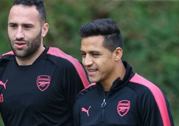 September 27, 2017 - London, England, United Kingdom - Arsenal s Alexis Sanchez.during a Arsenal training session ahead of the UEFA Europa League Group H match against BATE Borisov at Arsenal training centre , London Colney on 27 Sep 2017 St.Albans, England Arsenal Training  - ZUMAn230 20170927_zaa_n230_037 Copyright: xKieranxGalvinx