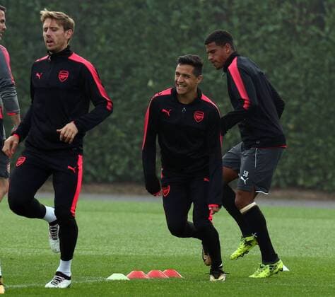 September 27, 2017 - London, England, United Kingdom - L-R Arsenal s Shkodran Mustafi Arsenal s Nacho Monreal and Arsenal s Alexis Sanchez.during a Arsenal training session ahead of the UEFA Europa League Group H match against BATE Borisov at Arsenal training centre , London Colney on 27 Sep 2017 St.Albans, England Arsenal Training  - ZUMAn230 20170927_zaa_n230_046 Copyright: xKieranxGalvinx