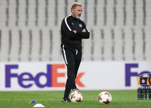 SOCCER - EL, Athens vs A.Wien ATHENS,GREECE,27.SEP.17 - SOCCER - UEFA Europa League, group stage, AEK Athens vs FK Austria Wien, preview, training A.Wien. Image shows head coach Thorsten Fink (A.Wien). GEPAxpictures xChristianxOrt