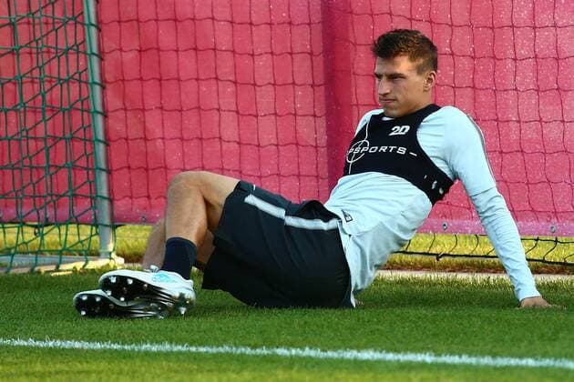 SOCCER - EL, RBS vs Marseille SALZBURG,AUSTRIA,27.SEP.17 - SOCCER - UEFA Europa League, group stage, Red Bull Salzburg vs Olympique Marseille, preview, training RBS. Image shows Stefan Lainer (RBS). GEPAxpictures xFelixxRoittner
