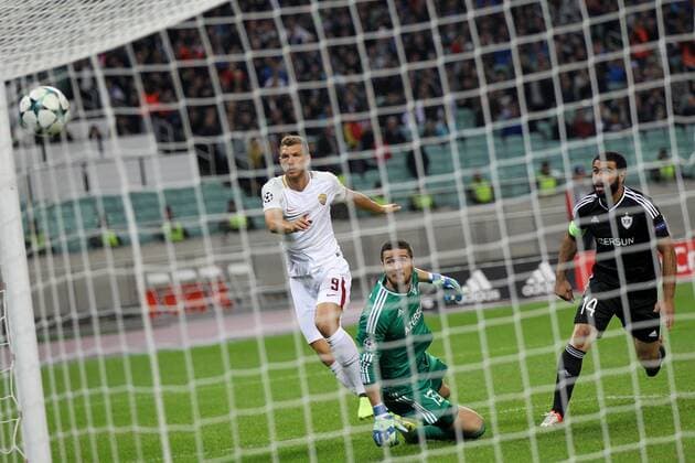 Gol Edin Dzeko Roma 0-2 Goal celebration Baku 27-09-2017 Football Champions League 2017 2018 Group C Qarabag - AS Roma Foto Gino Mancini Insidefoto ginoxmancini