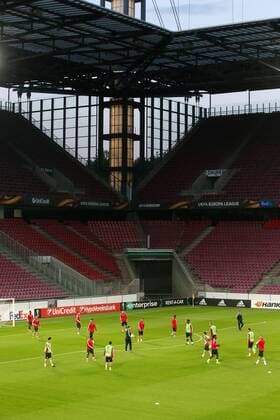 1.FC Köln Heimspiel gegen Roter Stern Belgrad Abschlußtraining von Belgrad im Rheinenergiestadion 27.09.2017