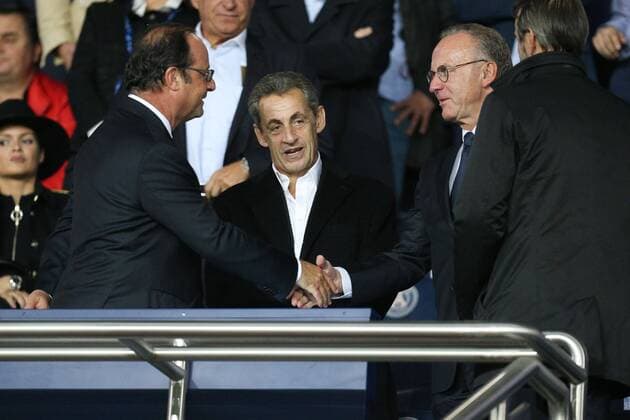 l-r: ehemaliger Staatspraesident, Francois Hollande, ehemaliger Staatspraesident Nicolas Sarkozy und Vorstandsvorsitzender Karl-Heinz Rummenigge (FC Bayern Muenchen), Paris Saint-Germain vs. FC Bayern Muenchen, Fussball, Vorrunde, Champions League, 27.09.2017 Paris Paris Frankreich Copyright: xkolbert-press ChristianxKolbertx