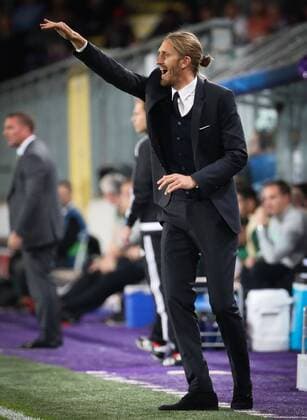 Anderlecht s interim head coach Nicolas Frutos gestures during the second game in the group stage (Group B) of the UEFA Champions League competition between Belgian soccer team RSC Anderlecht and Scottish Celtic FC, Wednesday 27 September 2017 in Brussels. VIRGINIExLEFOUR  x05173754x