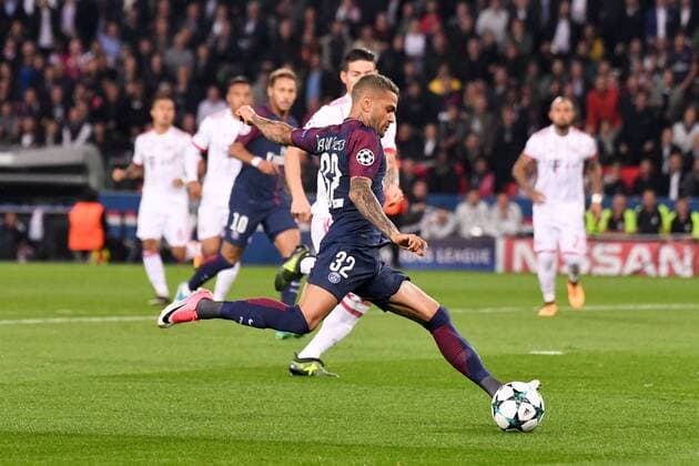 32 Dani Alves psg BUT FOOTBALL Paris SG vs Bayern Munich Ligue des Champions 27 09 2017 AnthonyBIBARD FEP Panoramic 