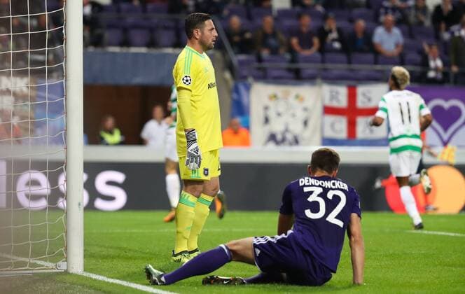 Anderlecht s goalkeeper Frank Boeckx looks dejected after Celtic scored during the second game in the group stage (Group B) of the UEFA Champions League competition between Belgian soccer team RSC Anderlecht and Scottish Celtic FC, Wednesday 27 September 2017 in Brussels. VIRGINIExLEFOUR  x05173782x