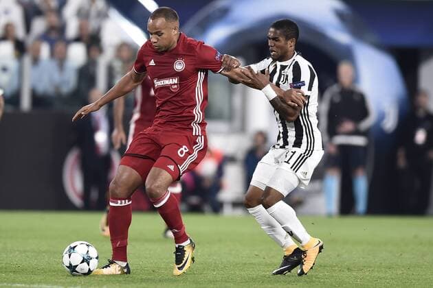Db Torino 27 09 2017 - Champions League Juventus-Olympiacos foto Daniele Buffa Image nella foto: Vadis Odjidja-Douglas Costa 