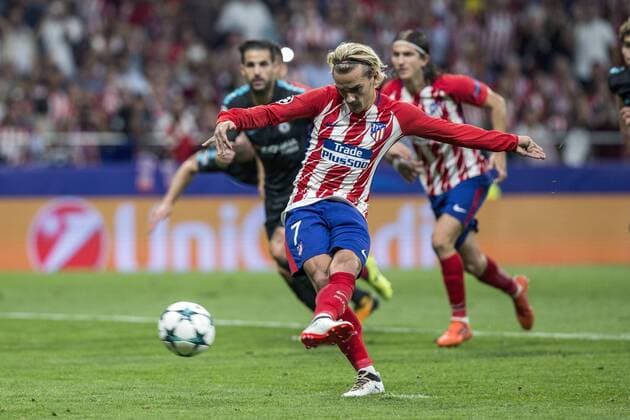 Atletico de Madrid s French striker Antoine Griezmann scores the first goal of the team during the UEFA Champions League match between Atletico de Madrid and Chelsea at the Wanda Metropolitano stadium in Madrid, Spain, 27 September 2017. Atletico de Madrid vs. Chelsea !ACHTUNG: NUR REDAKTIONELLE NUTZUNG!  Copyright: xRodrigoxJimenezx MAD027 20170927-636421455127143378