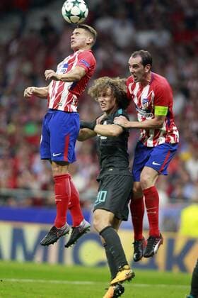 Atletico de Madrid s Lucas Hernandez (l) and Diego Godin (r) and Chelsea FC s David Luiz during Champions League 2017 2018, Group C, match 2. September 27,2017.  (2017092719)