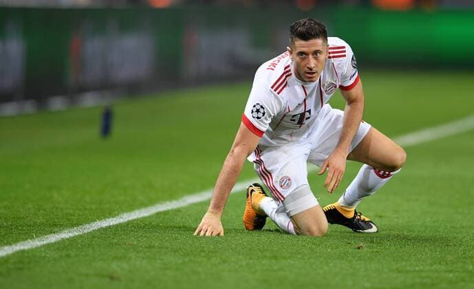 FUSSBALL CHAMPIONS LEAGUE SAISON 2017 2018 GRUPPENPHASE Paris Saint-Germain - FC Bayern Muenchen 27.09.2017 Robert Lewandowski (FC Bayern Muenchen) Paris 