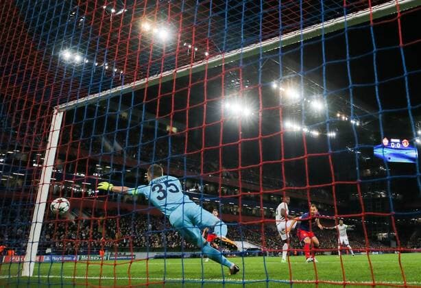 MOSCOW, RUSSIA - SEPTEMBER 27, 2017: CSKA Moscow s goalkeeper Igor Akinfeyev concedes a goal to Manchester United ManU in their 2017 2018 UEFA Champions League Group A football match at CSKA Stadium; Manchester United won 4-1. Sergei Savostyanov TASS  TS0622D0