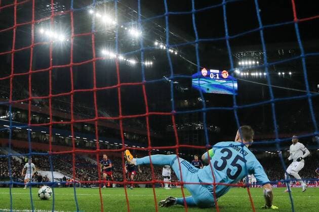 MOSCOW, RUSSIA - SEPTEMBER 27, 2017: CSKA Moscow s goalkeeper Igor Akinfeyev concedes a goal to Manchester United ManU in their 2017 2018 UEFA Champions League Group A football match at CSKA Stadium; Manchester United won 4-1. Sergei Savostyanov TASS  TS0622D2