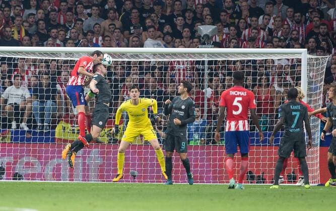 Atletico MadridÂ s Uruguayan defense Diego Godin in action during the UEFA Champions League group C match between Atletico Madrid and Chelsea played at the Wanda Metropolitano Stadium in Madrid on September 27th 2017  xAlbaxSanchezx xAFP7x xFootball.xAtleticoxMadridxvxChelsea.xUEFAxChampionsxLeaguex2017 x