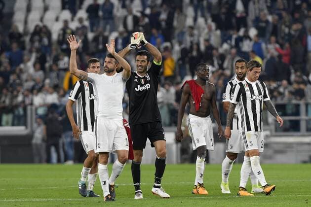27th September 2017, Allianz Stadium, Turin, Italy; UEFA Champions League, Juventus versus Olympiacos; Juventus players celebrate at the end of the match  ActionPlus11934798