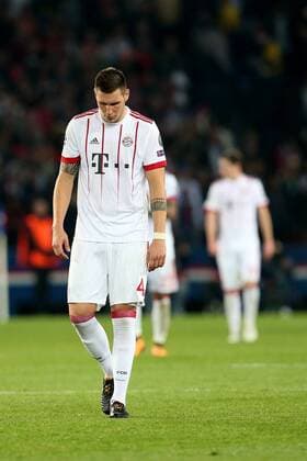 Niklas Suele (FC Bayern Muenchen 4) nach der Niederlage, Paris Saint-Germain vs. FC Bayern Muenchen, Champions League, Fussball, 27.09.2017, Paris Copyright: xLanger Eibner-Pressefotox EP_HLR