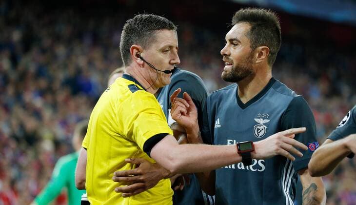 27.09.2017 St Jakob Park Basel , SCHWEIZ , Saison 2017 2018 Herren UEFA Champions League FC Basel - Benfica Lissabon FIFA Schiedsrichter Craig Thomson - Jardel (Benfica) 