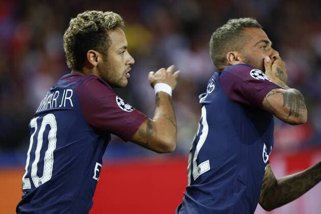 September 27, 2017 - Paris, Ile de France, France - Paris Saint-Germain s Dani Alves (R) celebrates with Paris Saint-Germain s French forward Neymar Jr after scoring a goal during the UEFA Champions League football match between Paris Saint-Germain and Bayern Munich on September 27, 2017 at the Parc des Princes stadium in Paris. Paris Saint-Germain v Bayern Muenchen - UEFA Champions League  - ZUMAn230 20170927_zaa_n230_455 Copyright: xMehdixTaamallahx